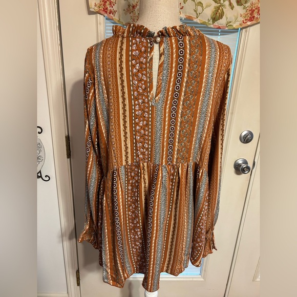 Blouse #5034 - Picture 3 of 5